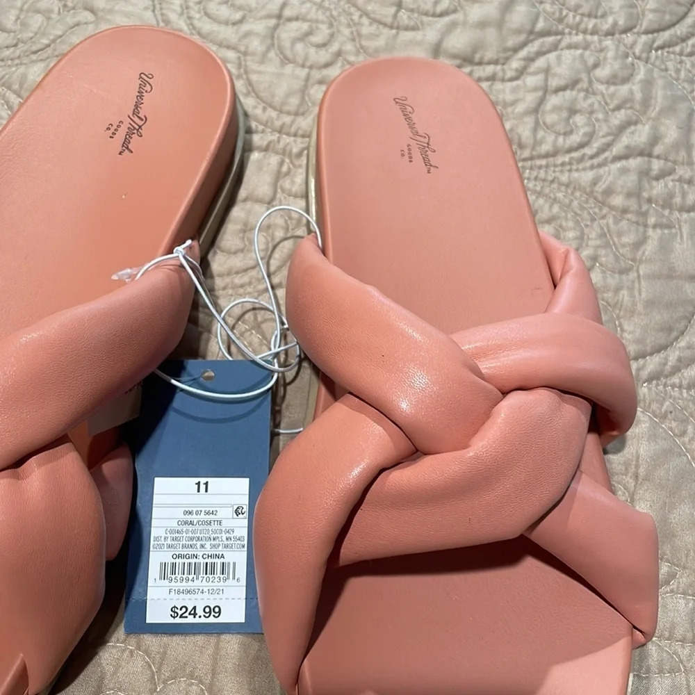 Cute Women’s Sandals - Picture 6 of 9